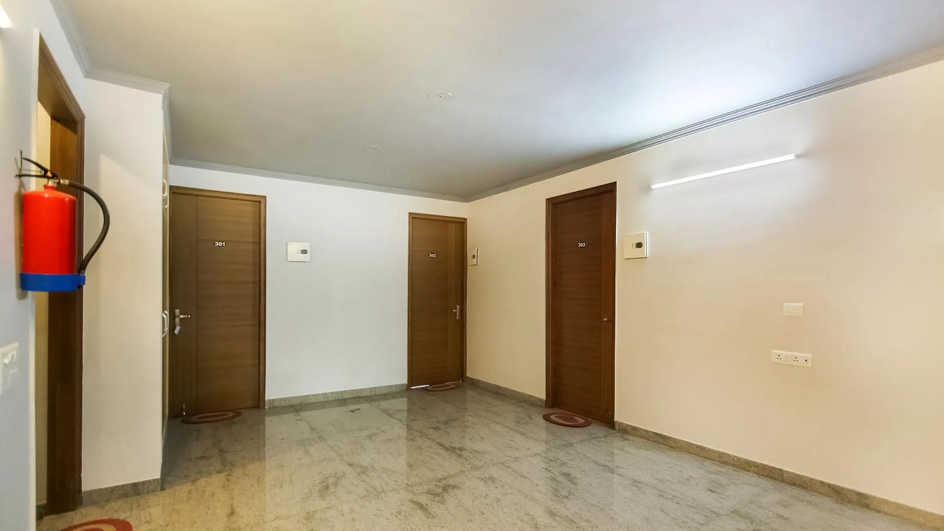 Hotel O Vijaya Residency 古尔冈 3*,  印度